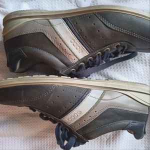 Echo size 39 leather sneakers